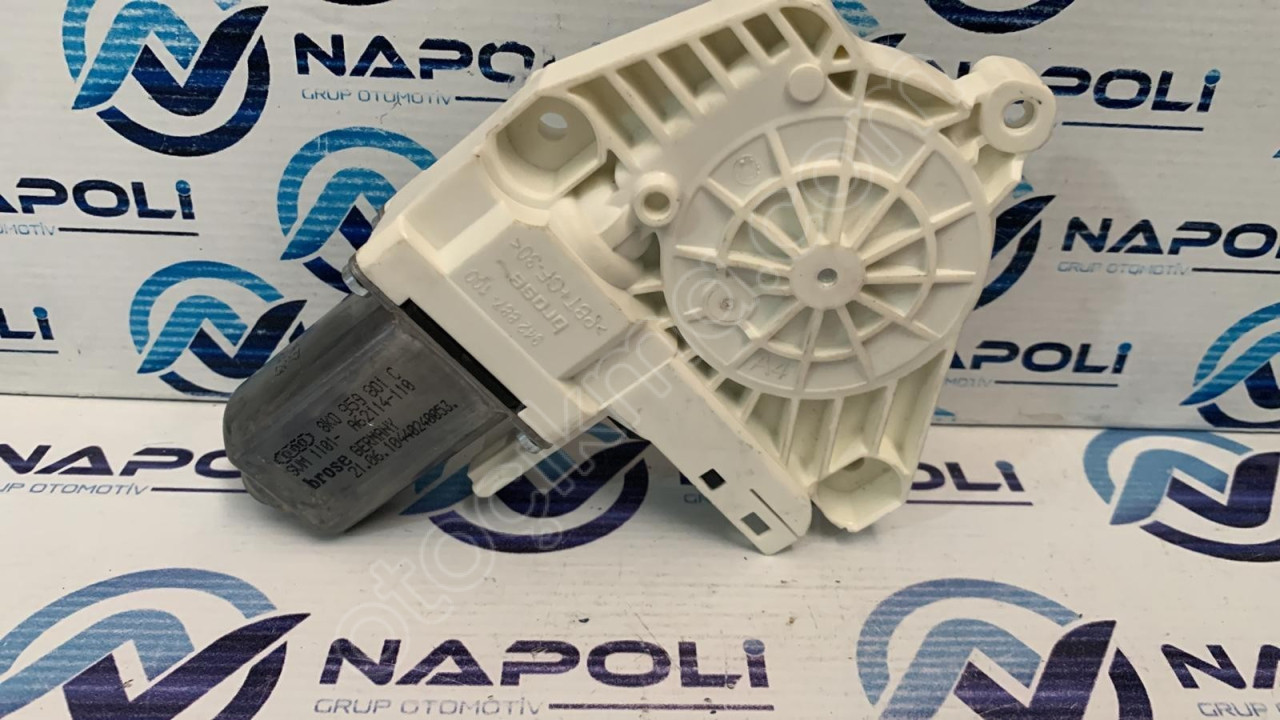 8K0959801C AUDİ A1 SOL ÖN KAPI CAM MOTORU 2011/2018