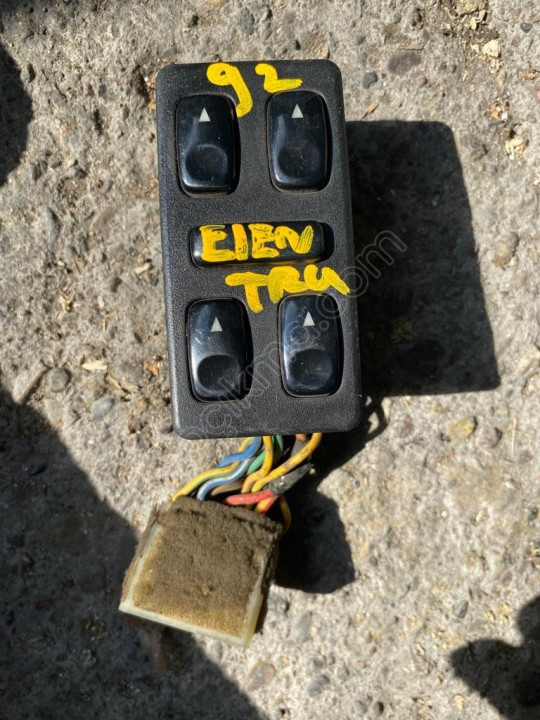 HYUNDAİ EXCEL 1992 ÇIKMA ORJİNAL CAM DÜĞMESİ