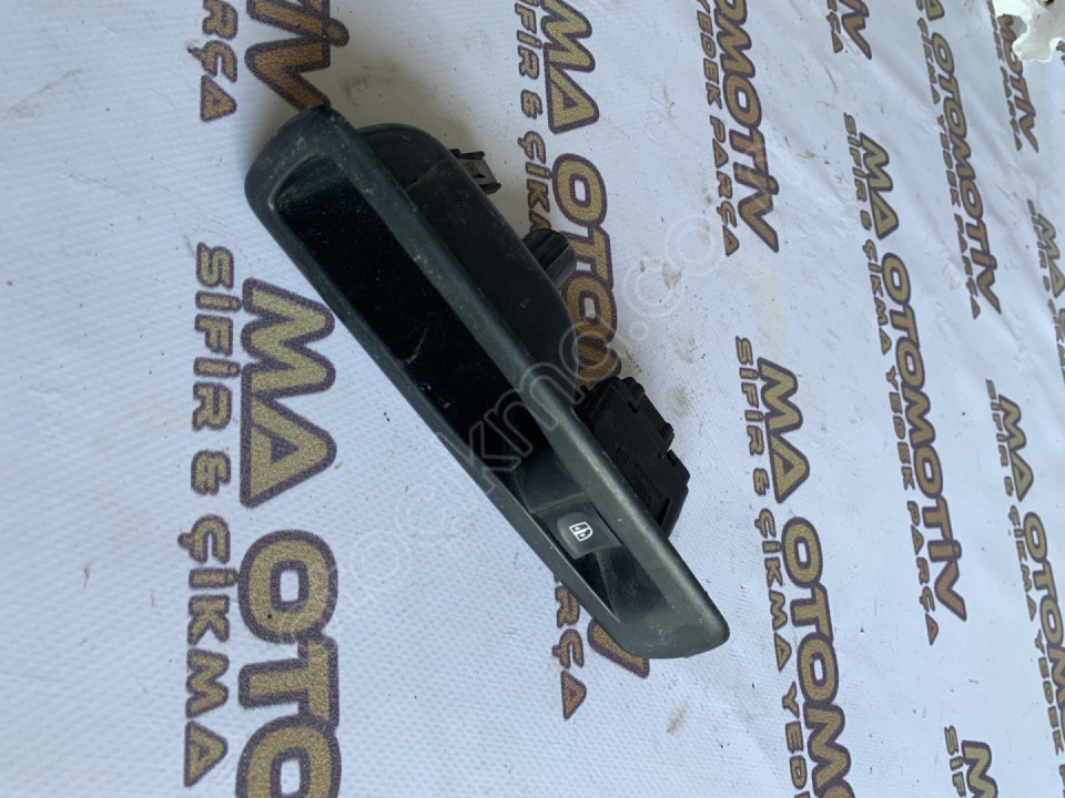 RENAULT FLUANCE SAĞ ÖN CAM DÜĞMESİ