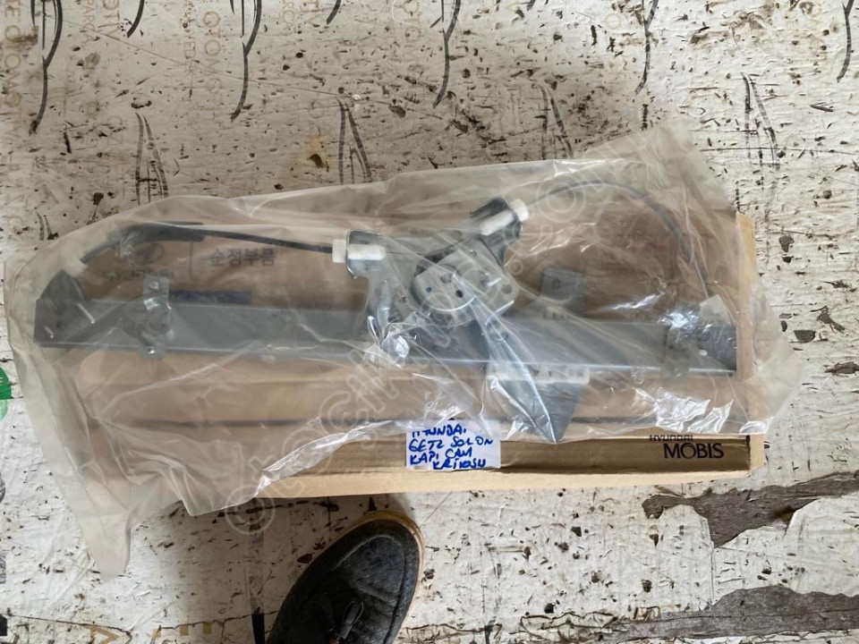 HYUNDAİ GETZ SOL ÖN KAPI CAM KRİKOSU ORJİNAL SIFIR ÜRÜN