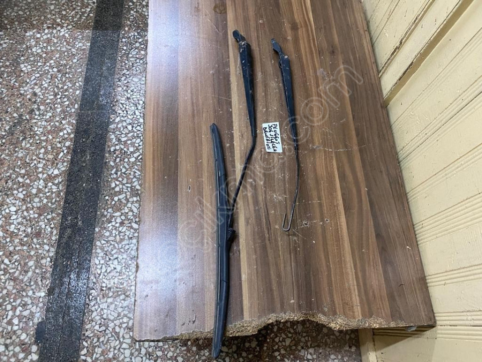 PEUGEOT 306 SİLGİ KOLU DEMİR KOL ORJİNAL ÇIKMA SAĞ SOL TAKIM