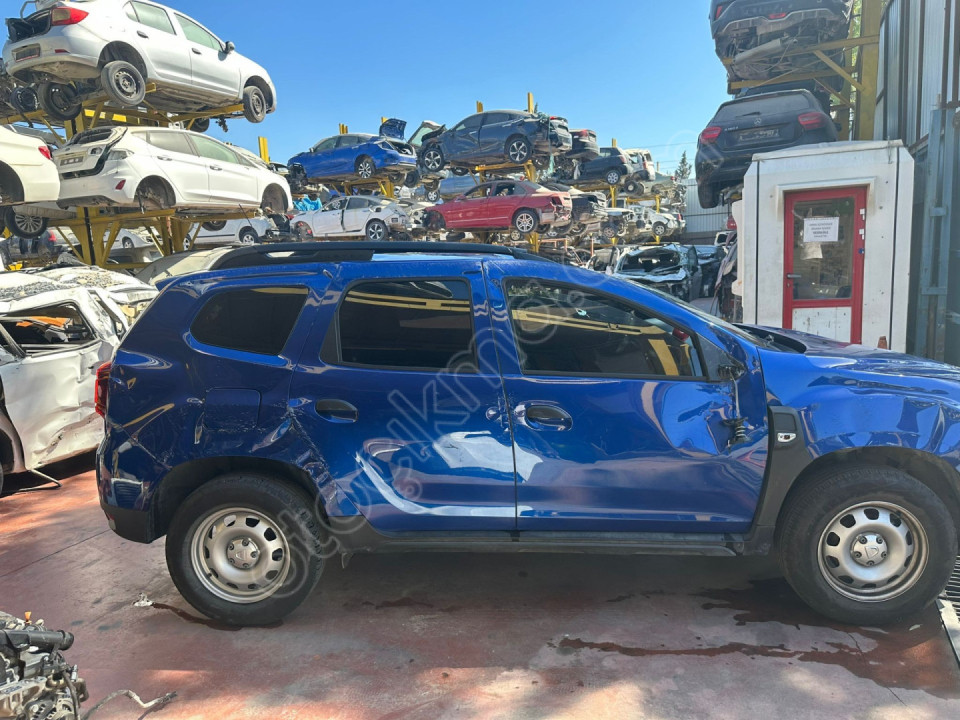 2022 DUSTER SAĞ ÖN CAM MERTLER OTO YEDEK PARÇA’’DA