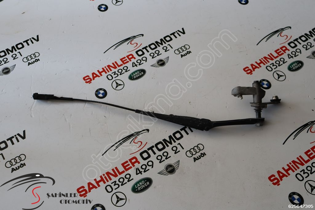 MERCEDES C SERİSİ A205 W205 SOL ÖN SİLECEK KOLU A2058203700