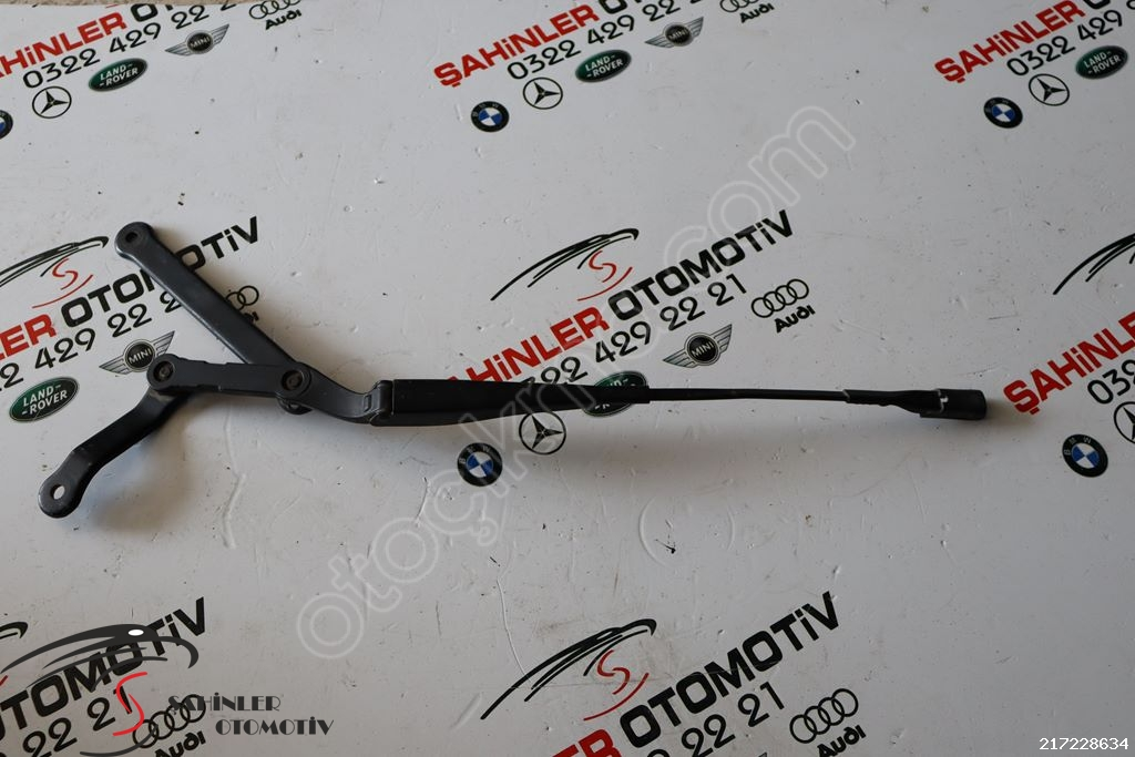 MERCEDES C SERİSİ A205 W205 SAĞ ÖN SİLECEK KOLU A2058203900