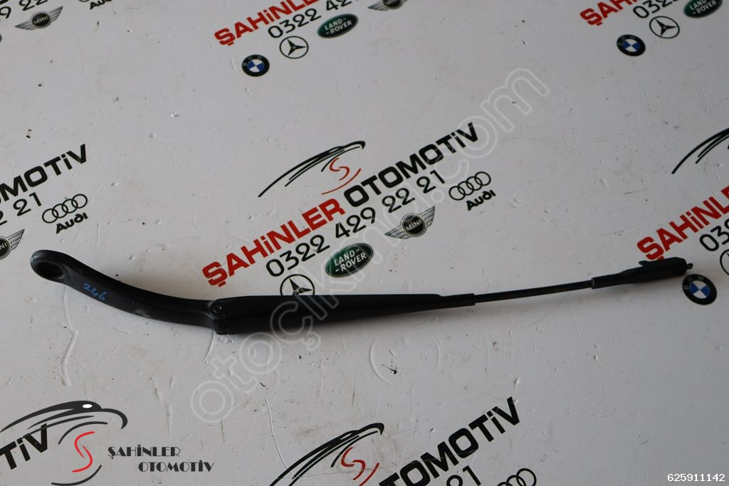 MERCEDES B SERİSİ A246 W246 SOL ÖN SİLECEK KOLU A2468200144