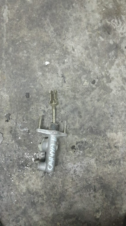 Toyota carina debriyaj ust merkez çıkma