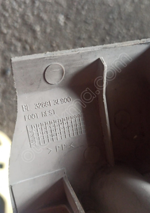 KİA SORENTO 2005 SOL AYAK DAYANAGI 318813E900