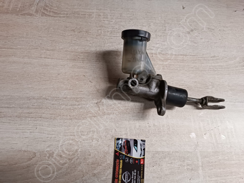 Nissan Terrano Debriyaj Üst Merkez 97-02 ÇIKMA