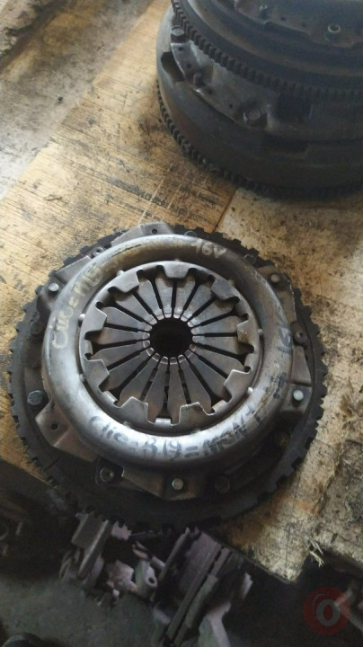 Clio r19 Megan 1  1.4 baskı balata volant çıkma