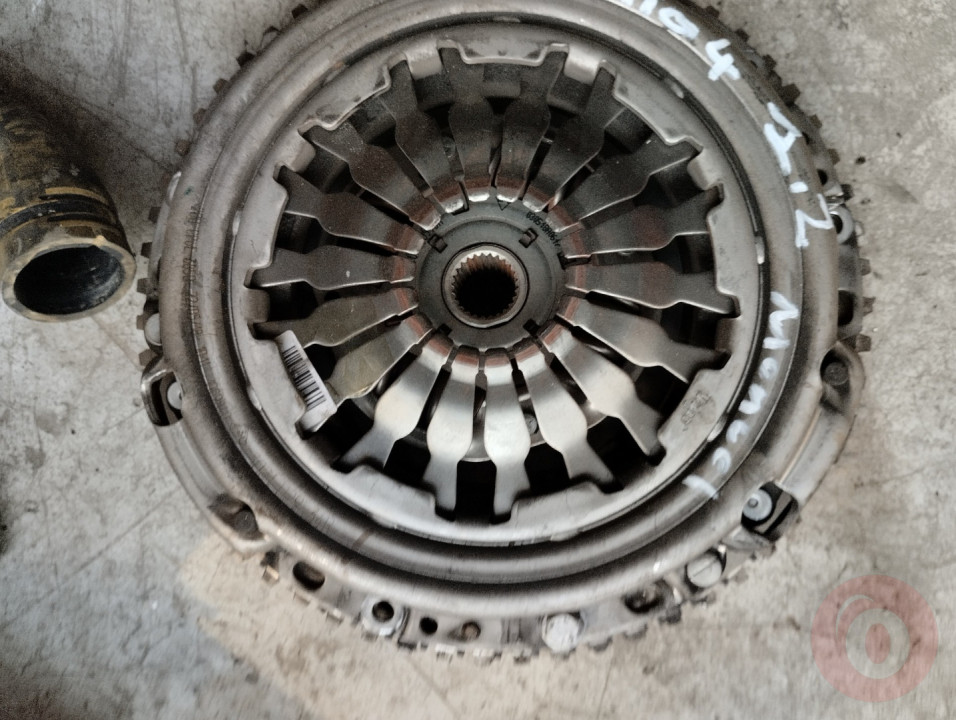 Renault Clio 1.2 benzinliği baskı balata volant