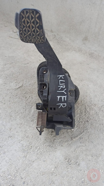 FORD COURİER DEBRİYAJ PEDALİ ÇIKMA PARÇA