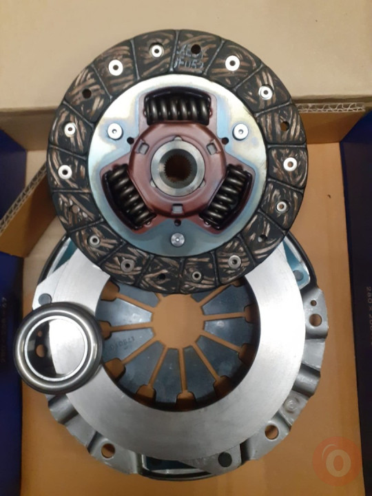 SUZUKI SPLASH DEBRİYAJ SETİ 2008-2013 ARASI 1,0 SIFIR