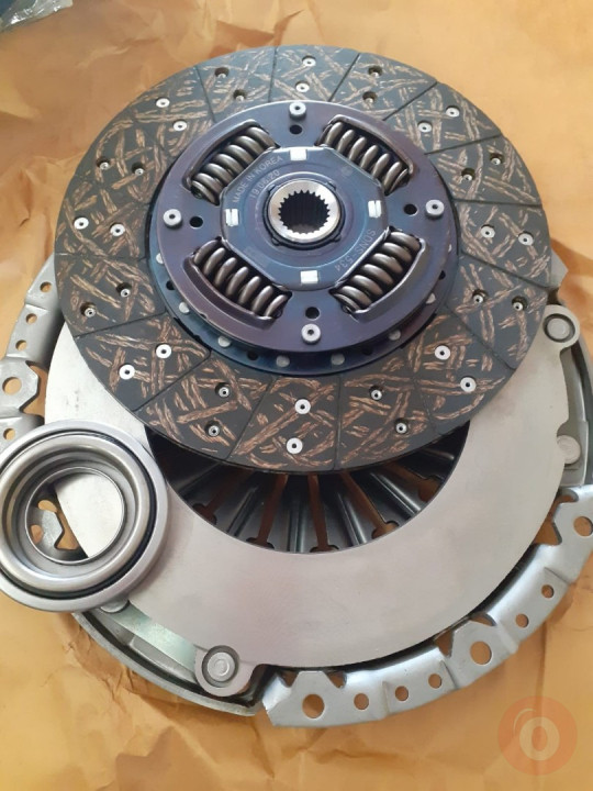 TOYOTA HILUX DEBRIYAJ SETI 2005-2021ARASI SIFIR