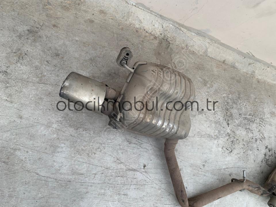 C180 mersedes egzoz çıkması