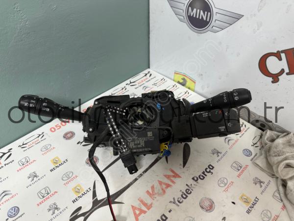 RENAULT CLIO 4 SİNYAL SİLECEK KOLU