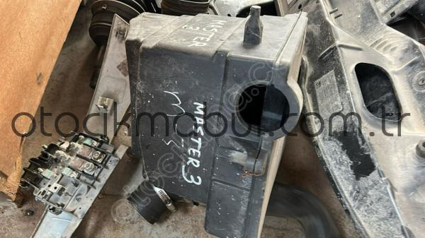 Renault Master 3 sigorta kutusu