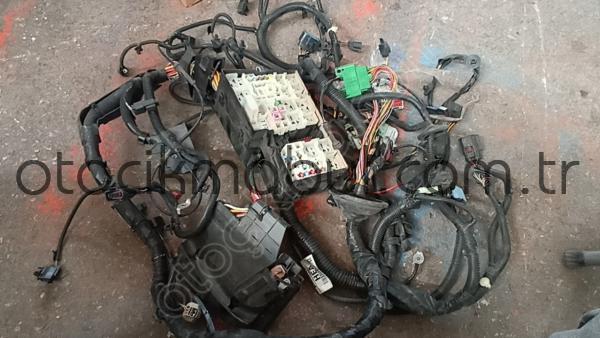 Fort focus 3.5 1.5 dizel motor içi tesisatı sigorta kutusu