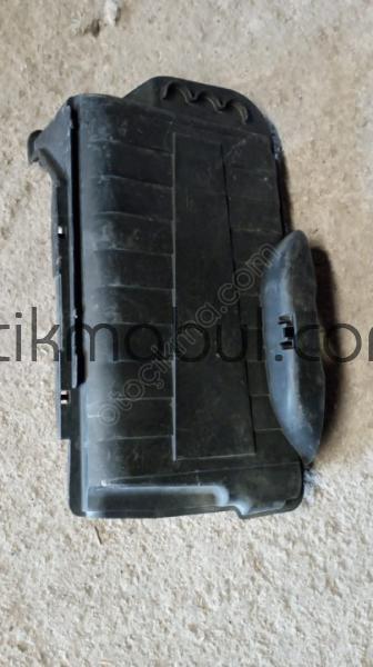 MERCEDES 246 AKÜ KAPAĞI