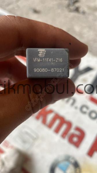 90080-87021 toyota corolla 2018 4 dişli röle