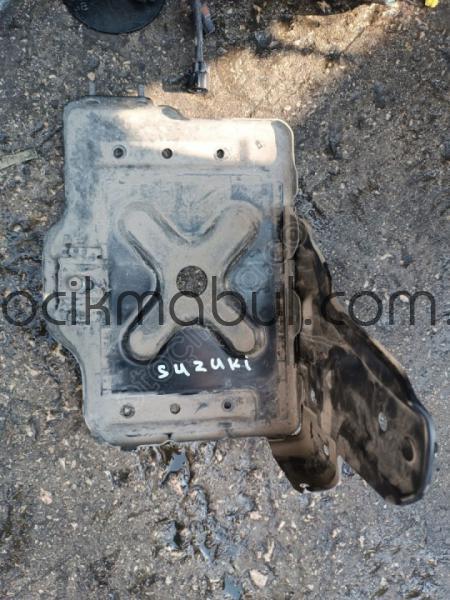 suzuki sx4 akü altlıgı