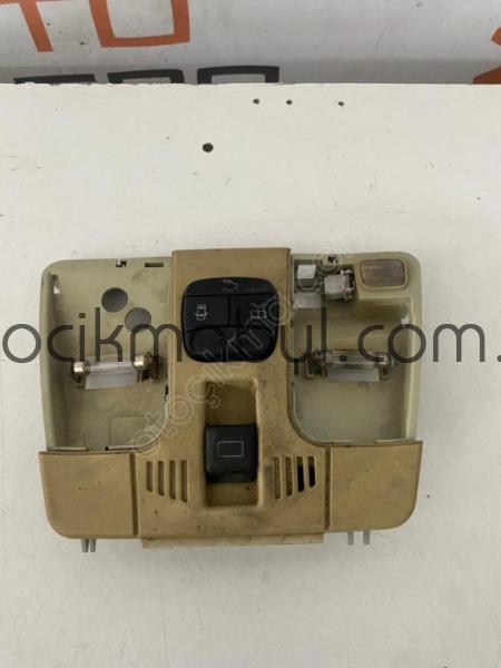 Mercedes W210 Tavan Lambası Hatasız OrjinaL Çıkma