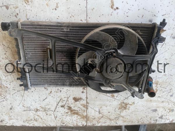 Citroen saxo su Radyötörcü ve fan komple