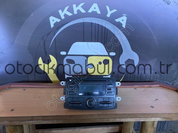 281150954R Sandero Teyp Orijinal Çıkma