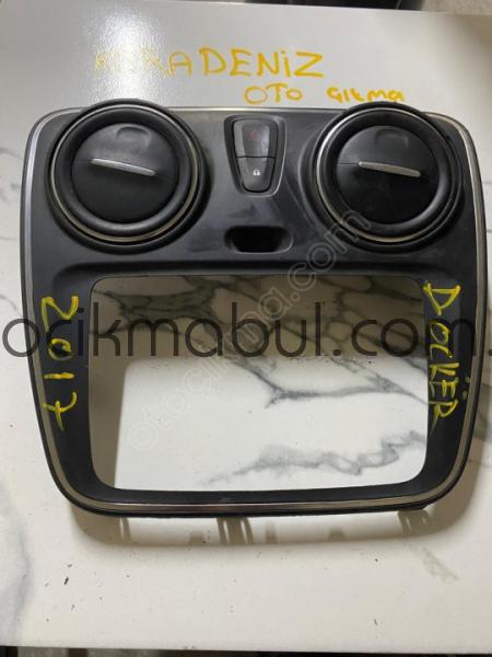 DACİA DOKKER 2017 ÇIKMA ORJİNAL TEYP ÇERÇEVESİ