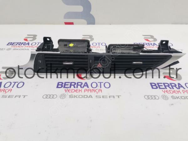 AUDİ A6 C7 TORPİDO ORTA HAVALANDIRMA 4G1820951