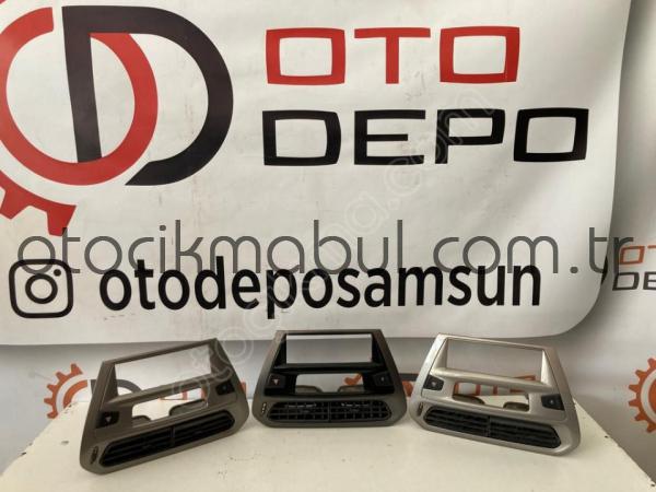 Fiat Linea Orta Üfleme Izgarası Hatasız Orjinal Çıkma