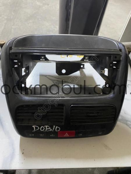 FİAT DOBLO 2013 ÇIKMA ORJİNAL TEYP ÇERÇEVESİ