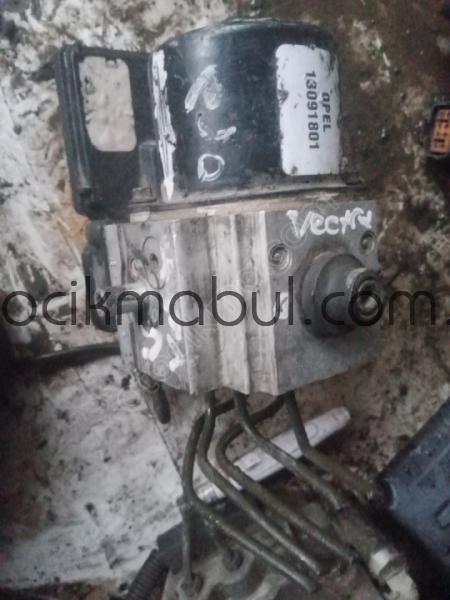 13091801 Opel Vectra B ABS beyni