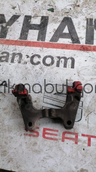 Passat b8 arka sol kaliper çene