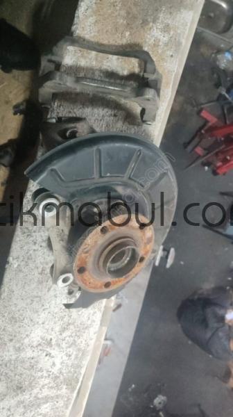 Passat b8 sol aks taşıyıcı