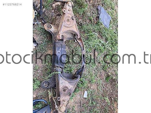 MERCEDES W115 220D ORJ. TRAVERS (MOTOR BEŞİĞİ) ARAÇTAN SÖKME