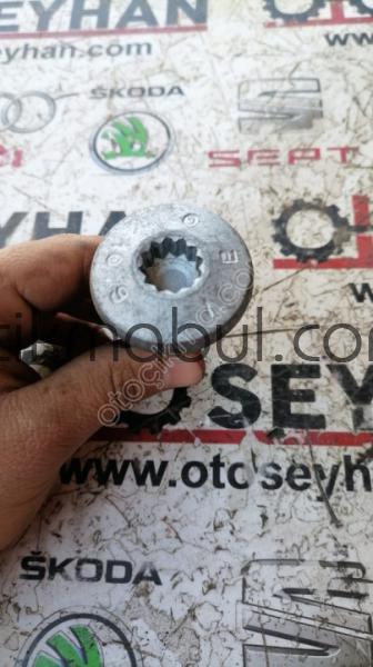 Seat leon 2015 arka forya vidası