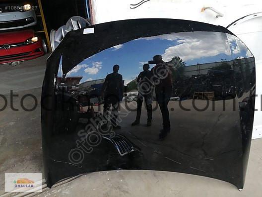 2006 PASSAT KAPUT ÜNALLAR OTO YEDEK PARÇADA