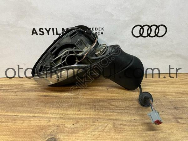 FORD FİESTA SAĞ AYNA ELLE KATLANIR ORJİNAL OEM:E8024704