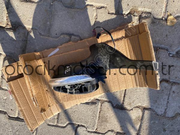 0211047 PEUGEOT 208 SAĞ AYNA SIFIR ORJ HATASIZ
