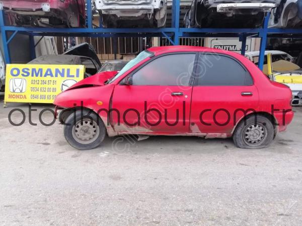 MAZDA 121 İÇ DİKİZ AYNASI
