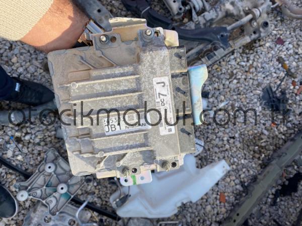 Nissan Qashgai.  1.3 turbo otomatik janziam beyin