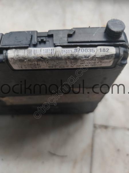 Renault Scenic UCH N2 UCH Beyni 8200351182 - S118400150C