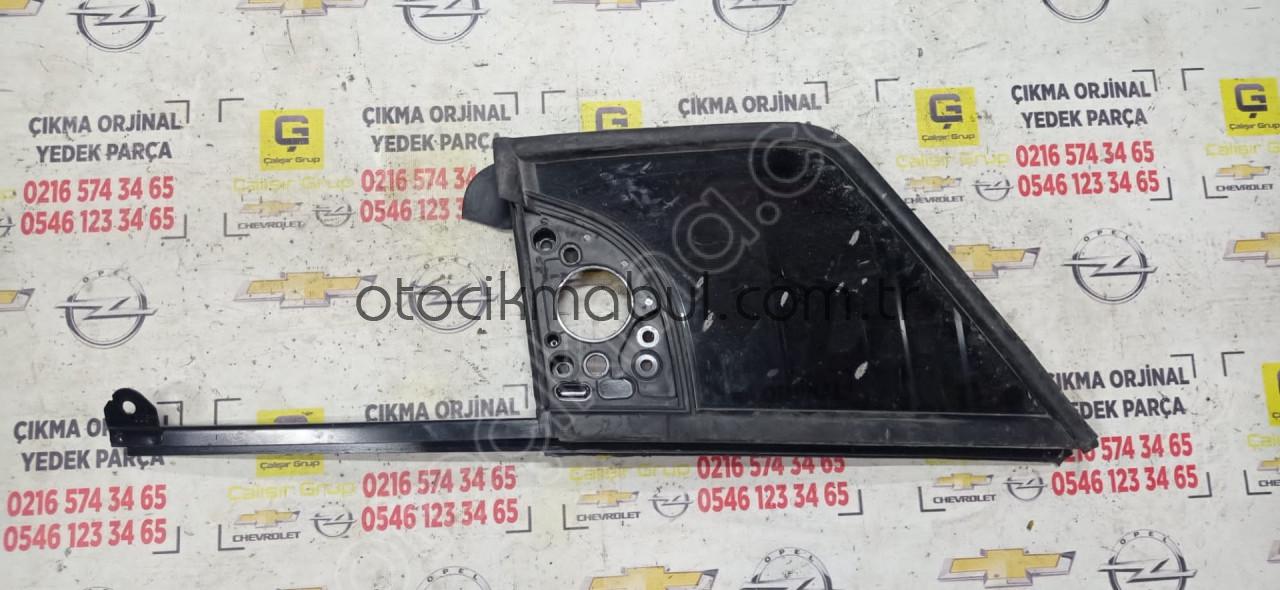 OPEL COMBO E SOL ÖN KELEBEK CAMI ÇIKMA SÖKME