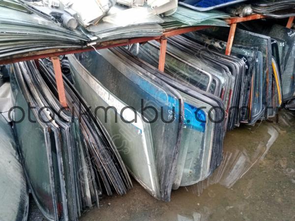 Tofaş Şahin Doğan Kartal ön cam