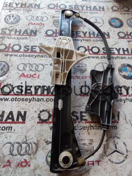 3G5839461 Passat b8 sol arka kapı cam krikosu