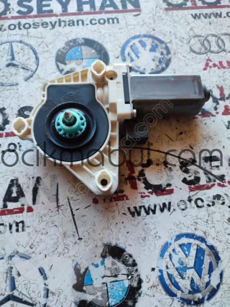 5Q4959801B Passat b8 sol ön cam motoru