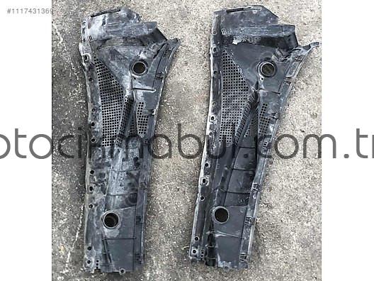 Kia Sorento Modeli İçin Ön Cam Izgarası Satışı