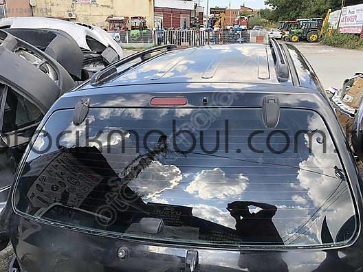 Kia Sorento Modeli İçin Kaliteli Arka Cam Seçenekleri