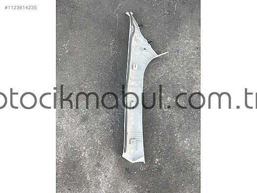 Focus İçin Ford Ön Cam Direkleri - Oto Çıkma Parçalar