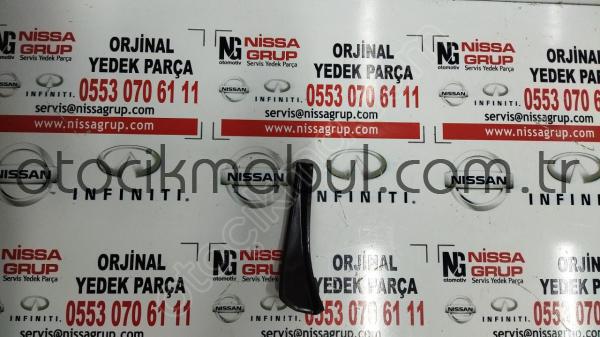 NİSSAN QASHQAİ ÖN CAM SAĞ KENAR PLASTİĞİ ÇIKMA J10 2010-2013